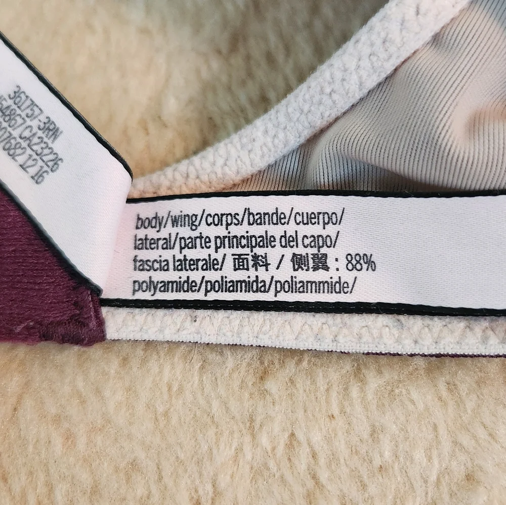 Victoria's Secret‎ Maroon Demi Lace Bra, Size 32DD